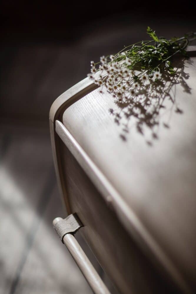 665d73042cf119b351f973c6_1320large1-666x1000-1