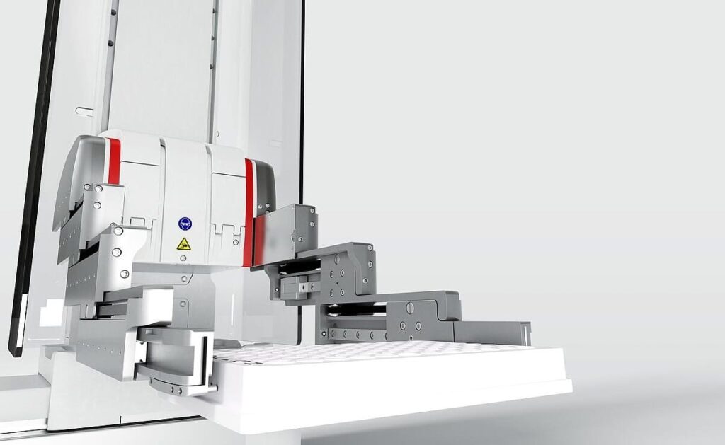 Assisting Laboratories Through Automation Systems and Cobots