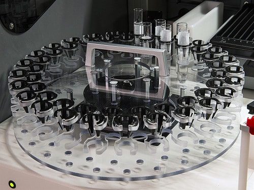 beerobotics-sample-carousel-with-barcode-reading Bee Robotics' equipment (Credit: Bee Robotics)