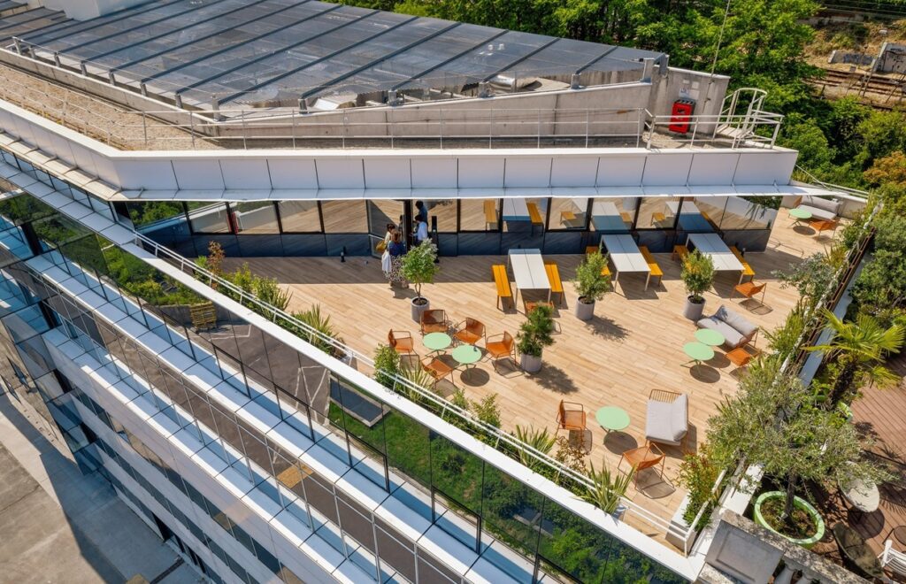 DocCity: Revolutionizing Healthcare Spaces in France