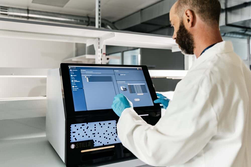 nioplus_stilla_mgamedtech4-1000x667-1 Created by Stilla in collaboration with MGA Medtech, the new Nio™+ is a versatile, all-in-one, fit-for-throughput, digital PCR instrument. (Credit: MGA Medtech)