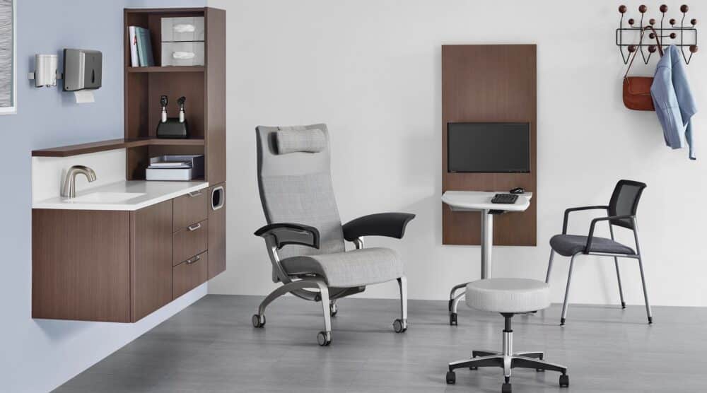 ebr_htc_exam_rooms_setting_31-1000x556-1 Courtesy of Herman Miller